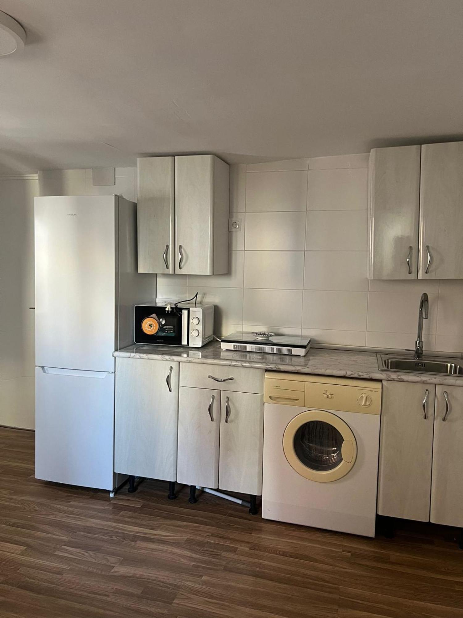 Apartamento La Golondrina Candeleda Exterior foto